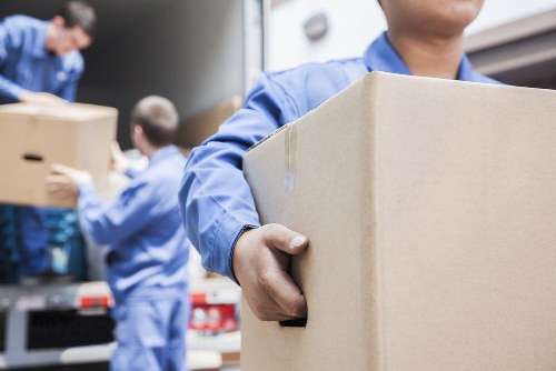 Man and van in Richmond upon Thames for local moving support