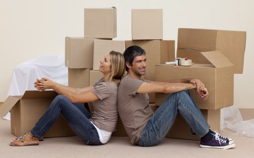 User accepting cookie policy on a removals website