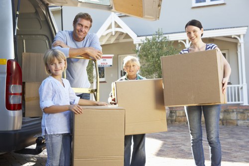 Organized and safe moving service for Richmond upon Thames relocations